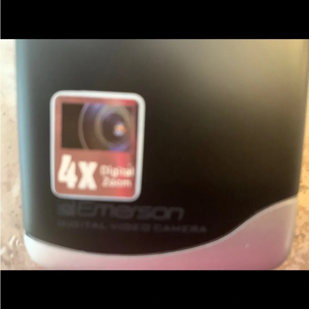 New! Emerson Digital Vídeo Camera EVC 1100